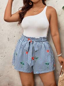 SHEIN VCAY Shorts de talla grande para mujeres con estampado de rayas y palmeras, con detalle de atar en la cintura