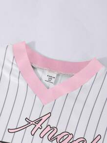 SHEIN Camiseta deportiva informal para niñas preadolescentes, camiseta de cuello en V con estampado de letras y números