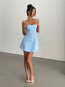 Aloruh Vestido mini elegante de tirantes finos de punto azul claro con decoración floral 3D para mujer