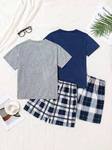 SHEIN Set de 2 piezas de pijama para niños preadolescentes con camiseta de cuello redondo de manga corta y estampado liso y pantalón corto suelto a cuadros