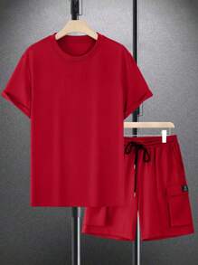 Manfinity Homme 简约纯色圆领短袖T恤和短裤套装，休闲 - 酒紅色 - 查看 3