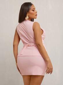 SHEIN SXY Conjunto elegante y sexy para mujer de talla grande: Top ajustado sin mangas de unicolor + Falda lápiz a juego, para primavera y verano