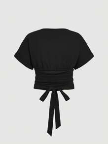SHEIN MOD Camiseta de talla grande con cuello en V cruzado, decoración fruncida y lazo en la espalda, con estilo vintage - Negro - Ver 2