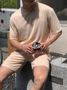 SHEIN Set de 2 piezas de camiseta de manga corta y shorts sólidos, cómodos y combinables para adolescentes varones