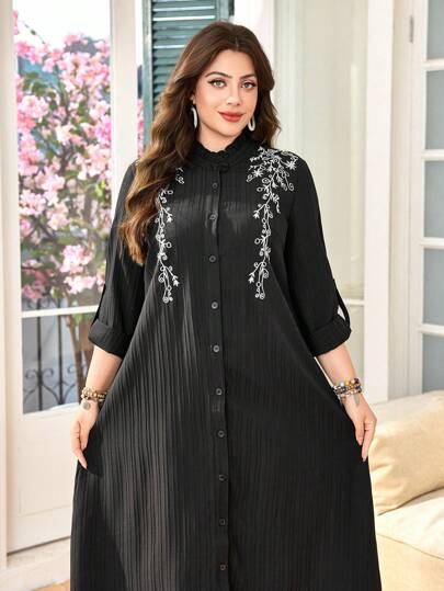 SHEIN Lacomfia 大码女式刺绣长袖彼得潘领宽松休闲衬衫裙