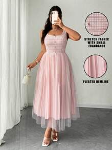 Celure Vestito lungo elegante da donna con maschera senza maniche, in vita alta, decorato con bottoni in perla, in contrasto con rete, misure forti