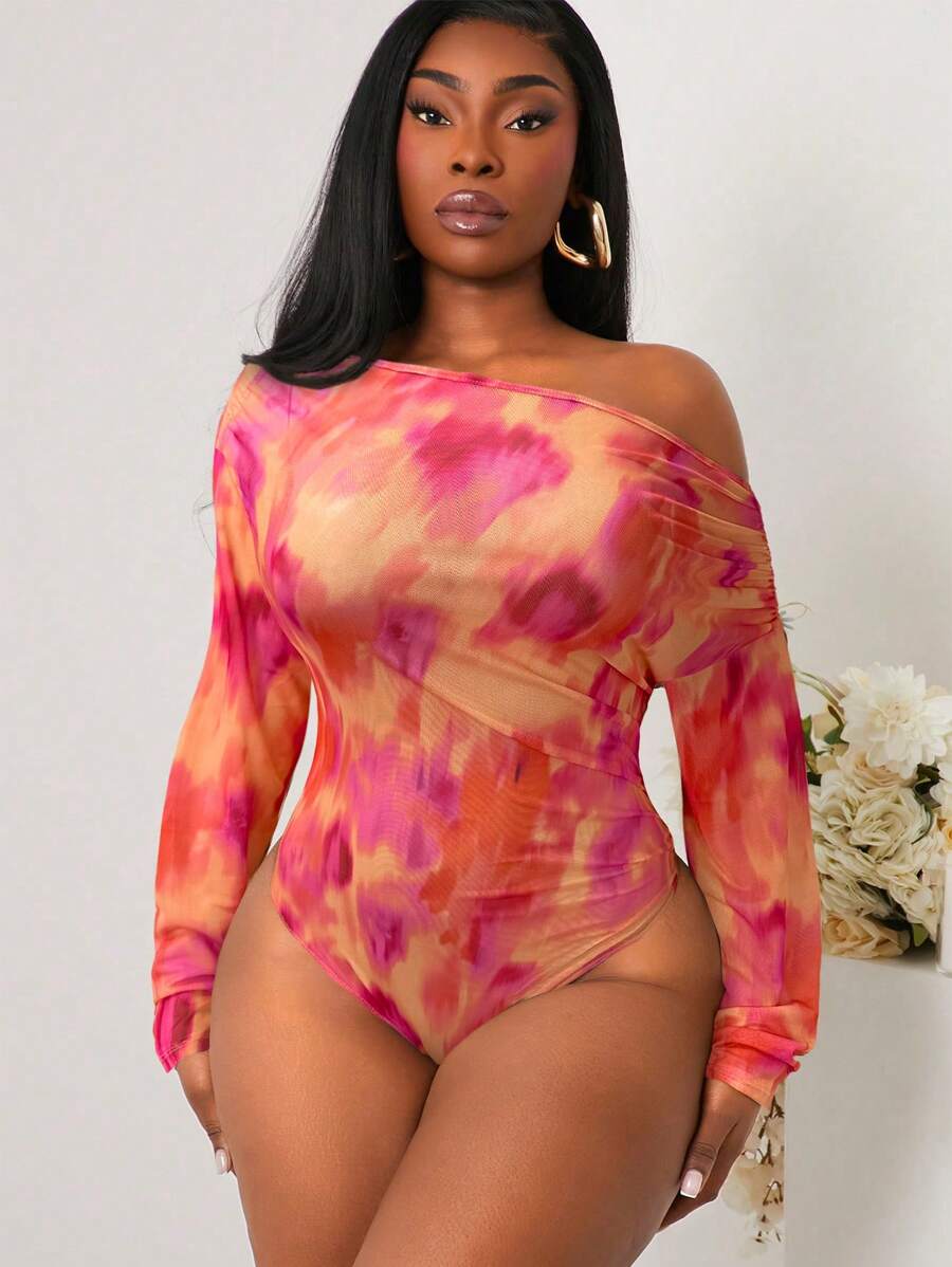 SHEIN SXY Bộ đồ liền thân in họa tiết nhuộm loang cổ bất đối xứng cỡ lớn thời trang - Bụi hồng - Xem 1