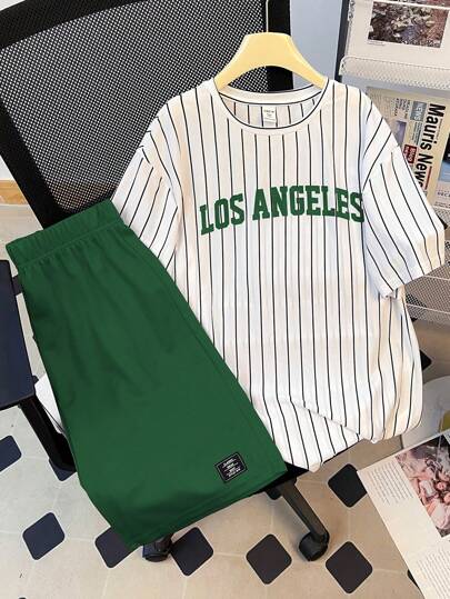 SHEIN Teen Boys' Valentine's Day Casual School Style Comfortable Fashion Simple Practical Cute Soft Suitable For Daily Wear, School, Outdoor, Sports, Stripes, Festival Party Short Sleeve T-Shirt And Shorts Set