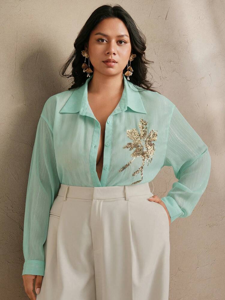 Blouse légère élégante et moderne à fleurs brodées pour femme, convenant pour les festivals et les graduations printemps/été