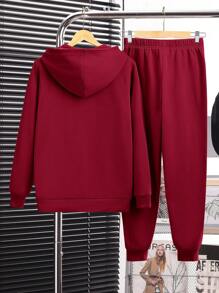 SHEIN Bộ 2 chiếc/Bộ áo nỉ chui đầu có mũ trùm đầu màu trơn thoải mái, rộng rãi cho bé trai tuổi teen và quần nỉ dệt kim, phù hợp cho mùa thu/đông, du lịch - Màu Đỏ Sâu - Xem 2