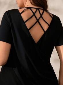 SHEIN Clasi 黑色加大码女式修身 T 恤，镂空后背带设计，时尚休闲短袖 T 恤，适合日常休闲穿着、郊游、通勤、外出、约会和派对 - 黑色 - 查看 4