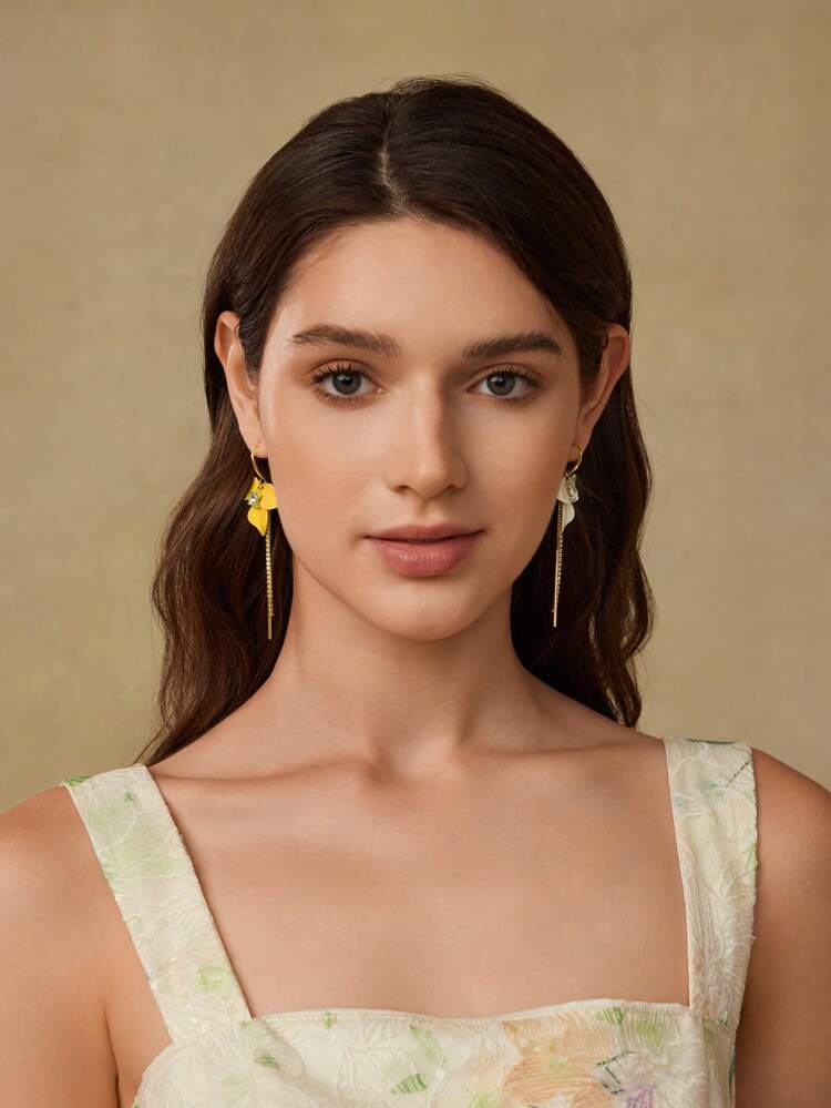 ASYMMETRICAL FLORAL WITH TASSEL DROP EARRINGS