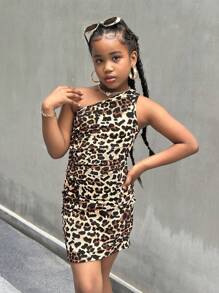 SHEIN Vestido mini ajustado con estampado de leopardo y un solo hombro para niña preadolescente, ropa informal y de resort, conjunto a juego de madre e hija (las 2 piezas se venden por separado)
