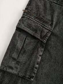 SHEIN EZwear Jeans de pierna ancha de carga con múltiples bolsillos de mezclilla negra desgastada