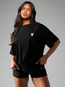 Missguided x Playboy Camiseta oversize para estar en casa, pijama, estampado gráfico, logo, ropa urbana casual de verano, ropa deportiva urbana, confort de fin de semana, moda Y2K