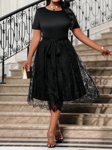 SHEIN Lady Vestidos de talla grande elegantes para primavera y verano con escote redondo, mangas con volantes y encaje negro, diseños para el Día de San Valentín, vestidos de fiesta elegantes de Año Nuevo y vacaciones, vestidos formales para el Día de San Valentín para mujeres