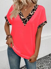 SHEIN VCAY Women's Casual V-Neck Short Sleeve Turnover Cuff, Arched Hem Leopard Print T-Shirt