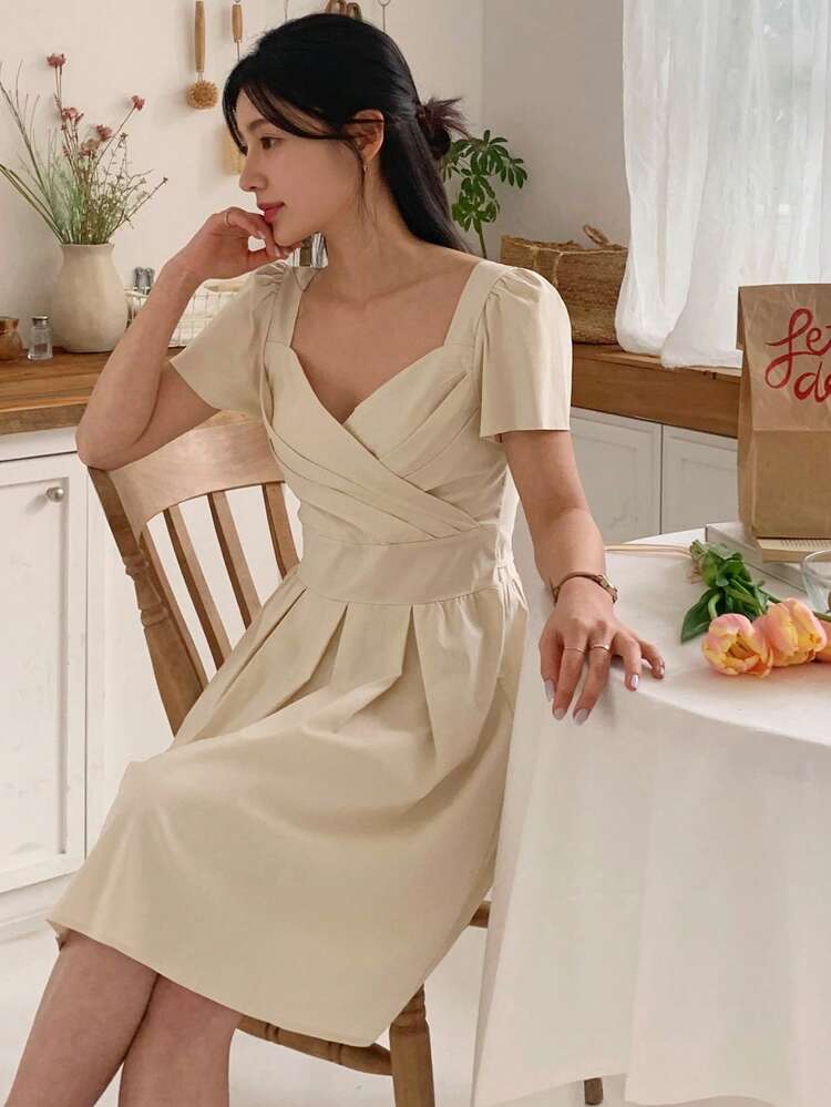 Mid-Length Waist Cinched Twist Short Sleeve Puff Sleeve Dress For Women
