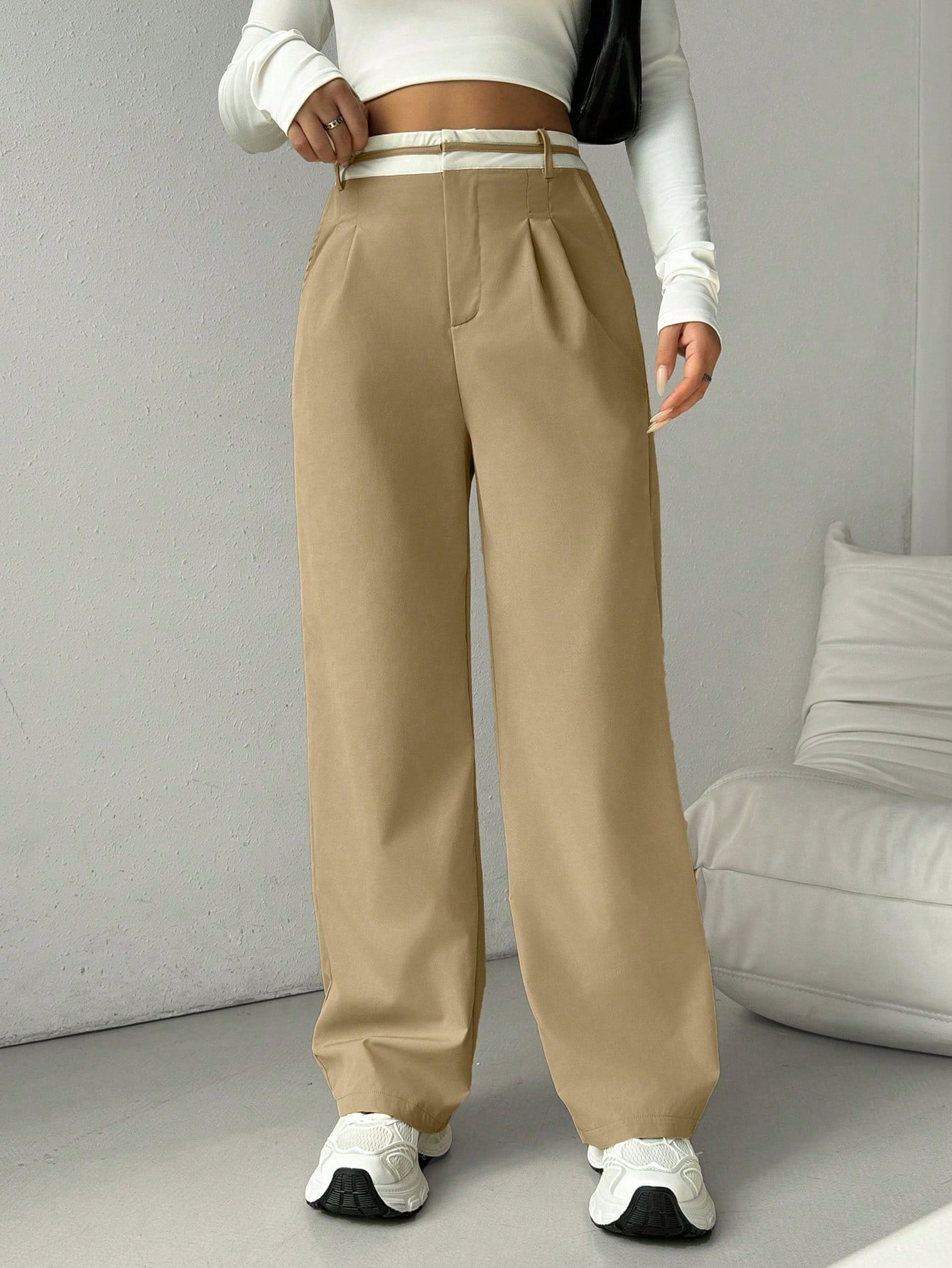 Calvaya بنطلون نسائي مستقيم بخصر عالٍ وزينة حزام و...