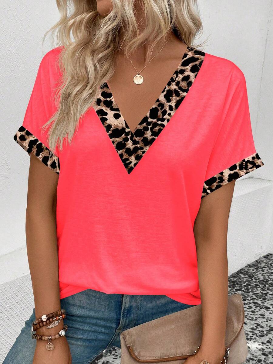 SHEIN VCAY Women's Casual V-Neck Short Sleeve Turnover Cuff, Arched Hem Leopard Print T-Shirt