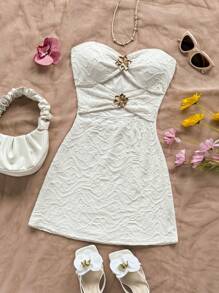 Soleia Đầm ôm sát cơ thể mini hở vai trang trí hoa rỗng khóa kim loại cho kỳ nghỉ của phụ nữ, vải dệt kim, cho kỳ nghỉ, lễ hội âm nhạc, ngày lễ, bãi biển - trắng - Xem 6