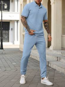 Manfinity Homme 男士杏色纹理短袖 Polo 衫和裤子套装 - 淺藍色 - 查看 1