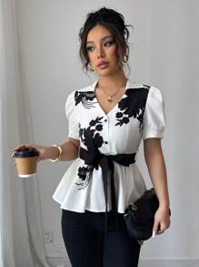 Elenzga Blusa estiva da donna con scollo a V, vita arricciata, maniche a sbuffo, con stampa in bianco e nero