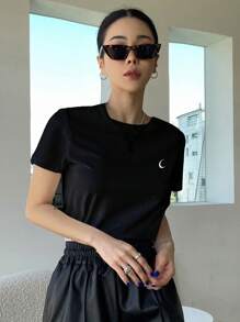 DAZY Moon Print Round Neck Tee