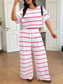 SHEIN EZwear Bộ 2 món áo phông kẻ sọc và quần cỡ lớn, thường ngày mùa hè - Màu Hồng Tươi - Xem 1