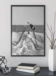 SHEIN 1pc Unframed Black And White Pouring Champagne On Bed Celebrating Canvas Poster,Waterproof Wall Art, Modern Artwork Wall Painting For Gift,Bedroom, Living Room, Office,Bathroom,Dining Room,Cafe, Bar, Wall Decor, Home And Dormitory Decoration Christmas For Holiday Gift Giving