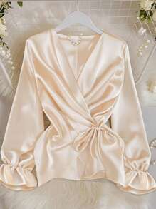 SHEIN Damen elegante Satinbluse mit Einfarbiger, loser Bindegürtel-Taille, weiten Glockenärmeln, ideal für Frühling/Sommer
