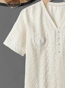 SHEIN Lacomfia Women's Jacquard V-Neck Applique Decor Short Sleeve T-Shirt