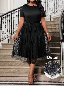 SHEIN Lady Vestidos de talla grande elegantes para primavera y verano con escote redondo, mangas con volantes y encaje negro, diseños para el Día de San Valentín, vestidos de fiesta elegantes de Año Nuevo y vacaciones, vestidos formales para el Día de San Valentín para mujeres