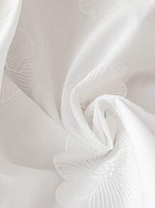 Linhara 花卉刺绣棉质休闲衬衫，舒适优雅 - 白色 - 查看 4