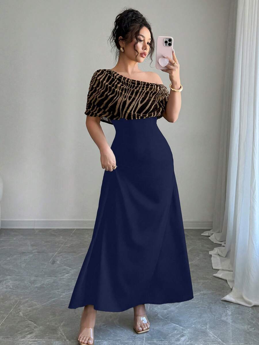 SHEIN Unity Vestido de fiesta ceñido y sexy con hombros inclinados, parches y rayas - Azul Marino - Ver 1