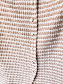 SHEIN Áo thun vải jacquard ôm dáng thoải mái, trang phục thường ngày dành cho các cô gái tuổi teen. - Nhiều màu - Xem 5