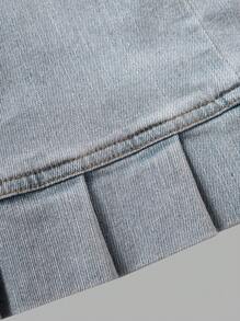 SHEIN Vestido casual e fofo para meninas pré-adolescentes, em jeans patchwork, com mangas bufantes e detalhe de laço. Ideal para piqueniques e encontros.