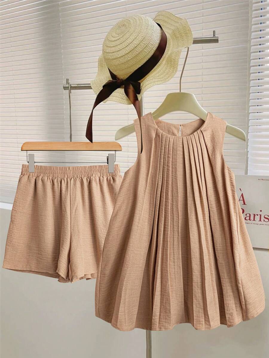 SHEIN LUNE Abito estivo casual da donna taglie forti, composto da top arricciato e pantaloncini, look minimalista e nomade, set da 2 pezzi adatto per mare, brunch e vacanza