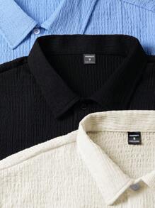 Manfinity Homme Men's Resort-Casual Style With An INS-Inspired Knit Pleated Textured Jacquard Design In White, Black, And Blue. This Drop-Shoulder Loose-Fit Short-Sleeve Shirt Set (Three Pieces Bundled For Cost-Effectiveness) Features A Button-Front Closure, Making It Perfect For Music Festivals, Hawaiian Beach Vacations, As Well As Everyday Wear. It Also Makes A Great Gift For A Boyfriend Or Husband, Exuding A Touch Of French Elegance And Romance. Men's Casual Solid Color Textured Short Sleeve Shirt Set, Summer, Summer Shirts For Guys, Men's Knit Shirts - Multicolor - View 5