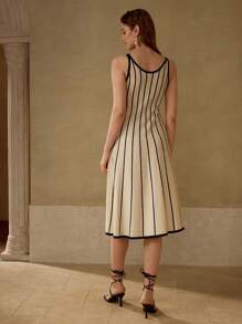 MOTF PREMIUM 优雅撞色黑白条纹弹力针织休闲中长连衣裙 - 黑與白 - 查看 4