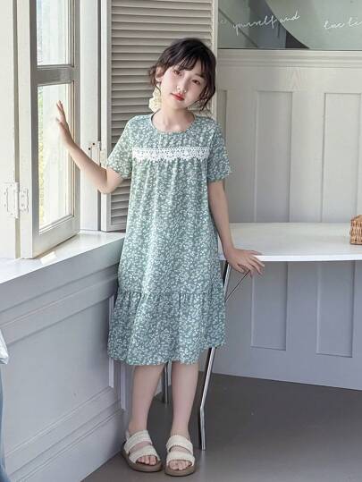 SHEIN 青少年女孩简约碎花圆领短袖荷叶边宽松休闲睡袍