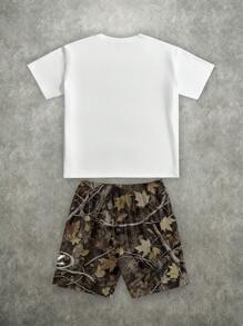 Manfinity ZONE917 Men's Graphic Print Round Neck Short Sleeve T-Shirt And Drawstring Waist Shorts Set