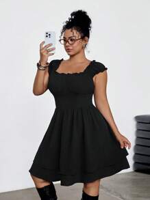 SHEIN EZwear Vestito nero da donna in taglie comode, a tubino, a ruota