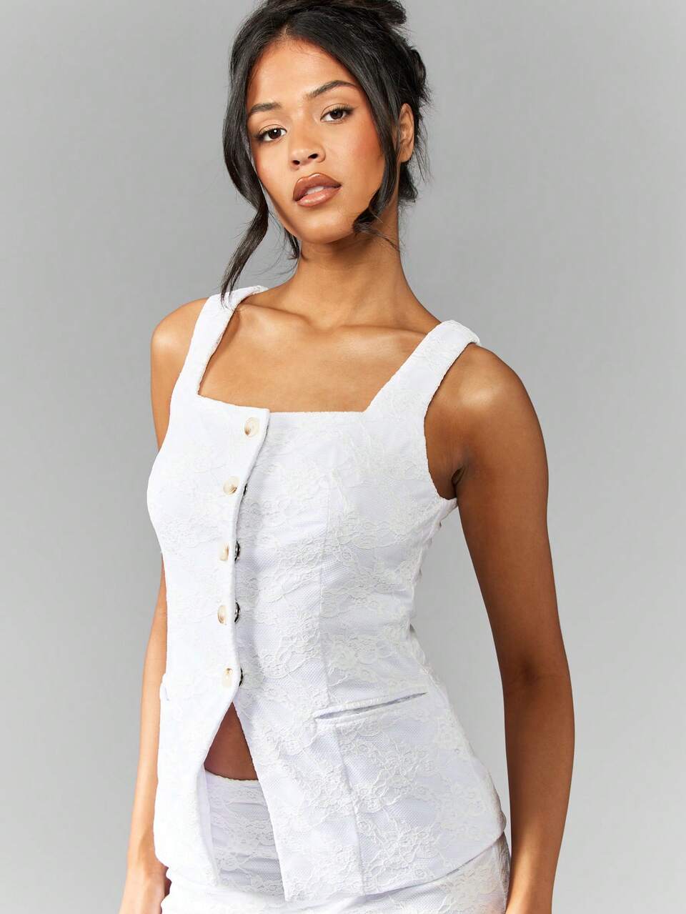 MISSGUIDED Spitzenmaterial, quadratischer Ausschnitt, knopfdurchgehend, ärmelloses, körperbetontes Koordinationsset, Sommer Party Club Zweiteiler, Festival Mode
