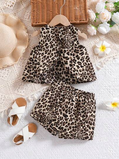 SHEIN Baby Girls Cute Colorblock Pattern Sleeveless Top And Elastic Waist Shorts Set, Summer