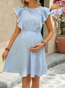 SHEIN Vestido casual de embarazo de verano con rayas y dobladillo con volantes