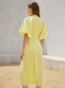 Revavyn Đầm dài tay bồng phối chiffon màu trơn hở eo hở trước cho nữ - Màu vàng - Xem 4