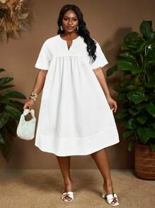 SHEIN CURVE+ Plus Size Elegant Commute Vacation Daily Loose Solid White Short Sleeve Notched Neck A-Line Knee-Length Dress, Spring/Summer, Curve Plus, Boho Vacation, Sun Dresses For Womenbeach Outfits For Woman/Beach Dress/Beach Vacation Outfits/Beach Essentials / Graduation/Tea Party Dress - White - View 4