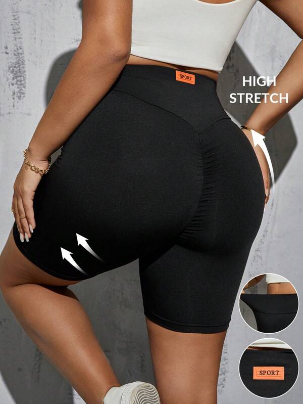 SHEIN Essnce Dimensiuni Plus Femei Moda de primăvară și de vară Sport ocazional De bază Versatil Slăbire Zilnic Talie înaltă Elastic înalt Pantaloni scurți de motocicletă negri Leggings, Parte de jos pentru femei, Haine Y2k, Îmbrăcăminte de stradă, Pantaloni scurți pentru motocicliști, Pantaloni scurți pentru vară, Vară europeană, Tinuta de aeroport pentru femei