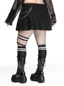ROMWE Gothic College Casual Pleated Plus Size Women Skirt With Chain, Back To School Season - Black - View 7